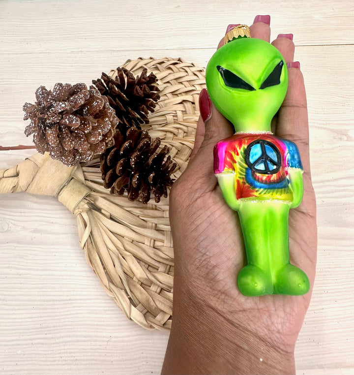 5 1/4" (133mm) Alien with Tie Dye Shirt Figurine Ornaments, 1/Box, 6/Case, 6 Pieces