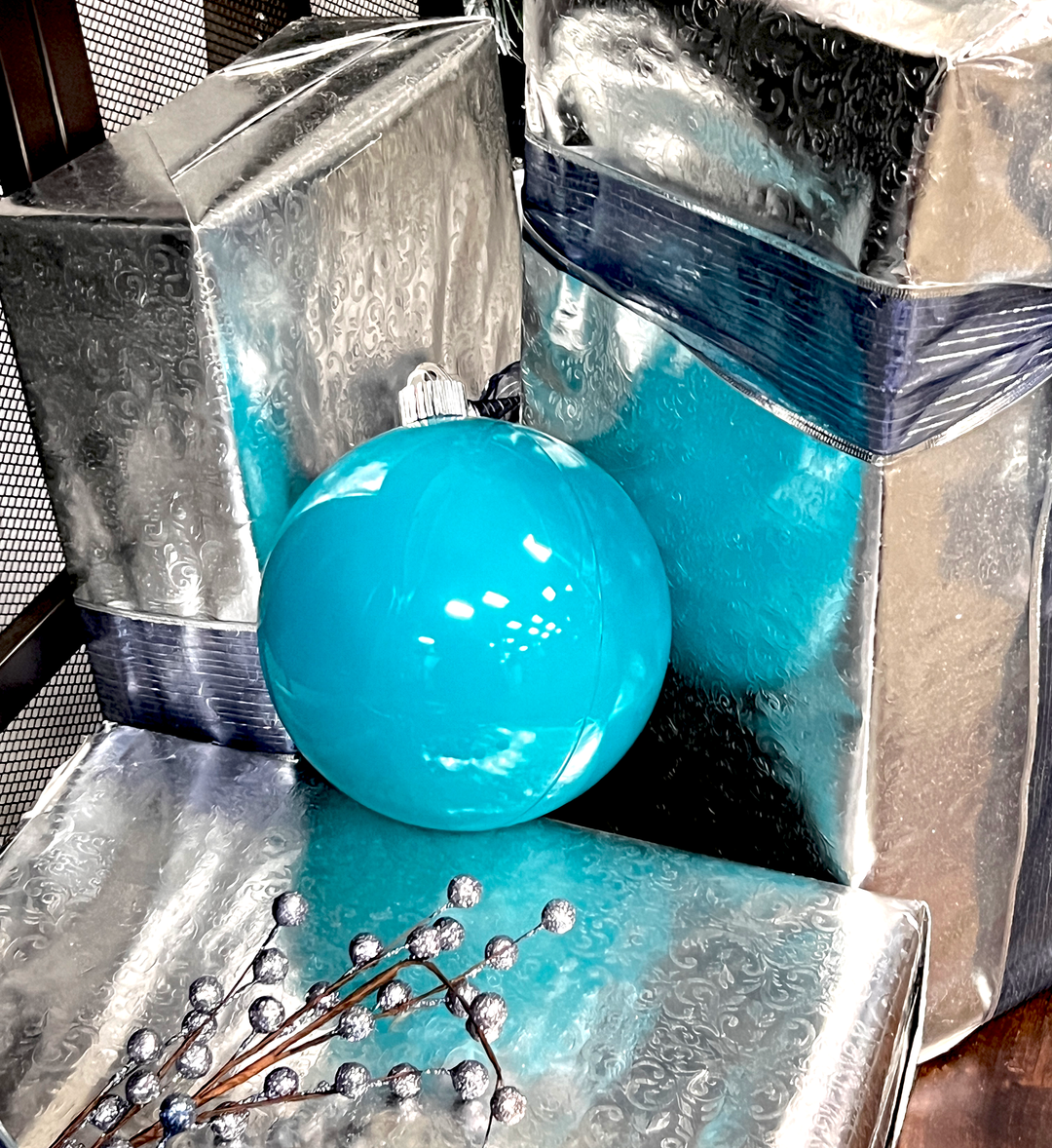 6" (150mm) Large Commercial Shatterproof Ball Ornaments, Baja Blue, 1/Box, 12/Case, 12 Pieces