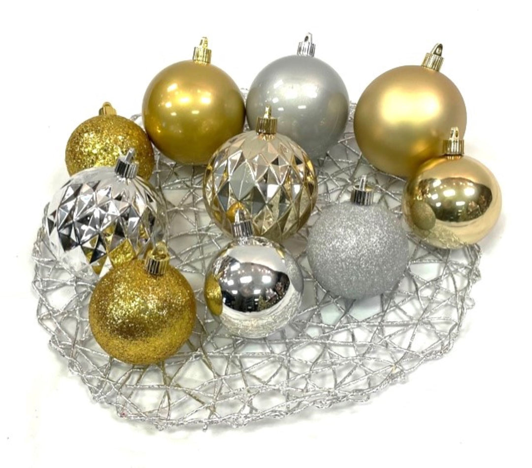 Christmas By Krebs Shatterproof Interior Wreath Decorating Kits - ORNAMENTS ONLY (Gold & Silver - Interior, 48 Inch - 88 Ornaments)