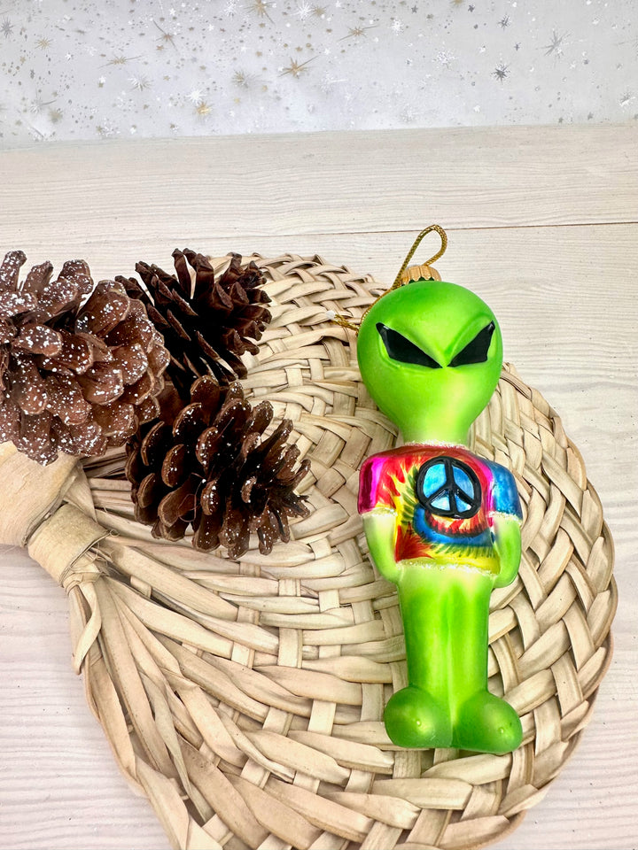 5 1/4" (133mm) Alien with Tie Dye Shirt Figurine Ornaments, 1/Box, 6/Case, 6 Pieces